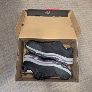 Sketchers Slip Resistant Safety Shoes Women's Air Cooled Memory Foam Size 8W